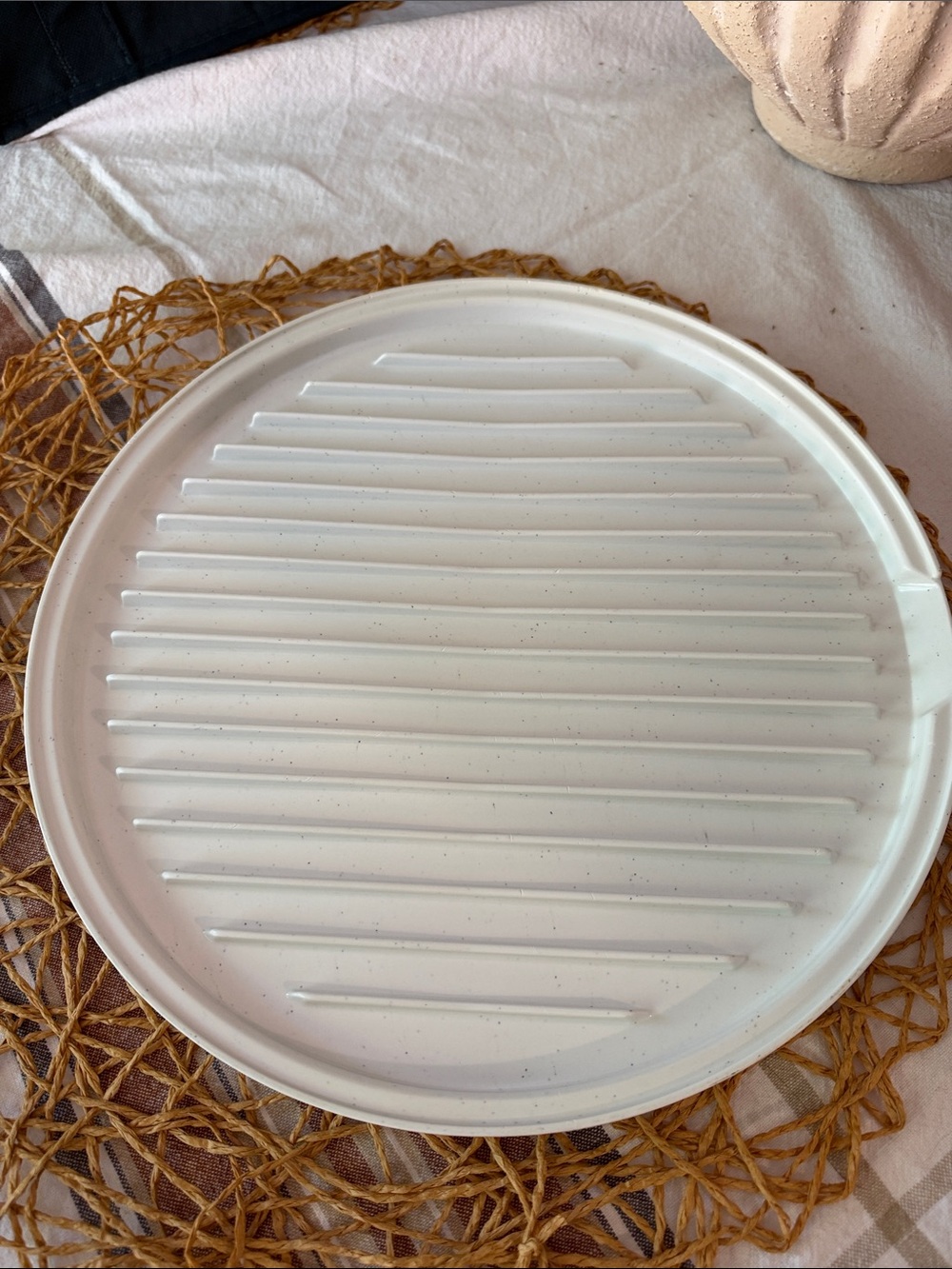 Nordic Ware Bake n’ Bacon Sheet Round Microwave Oven Tray 10.5” Kitchen